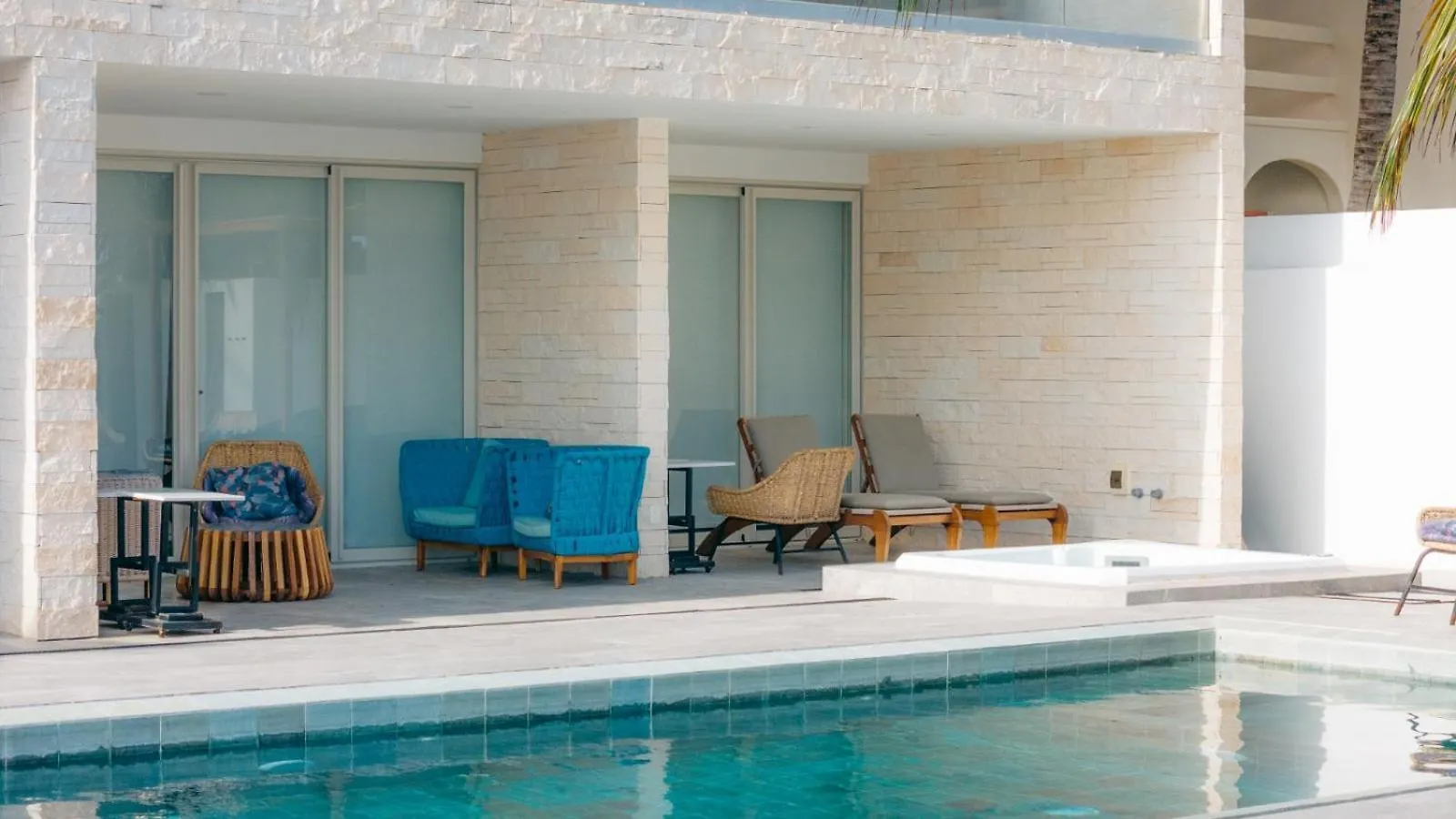 Beachfront Apartment Coral Vista Akumal
