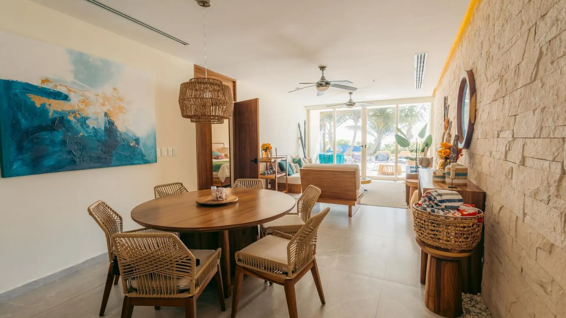 Beachfront Apartment Coral Vista Акумаль